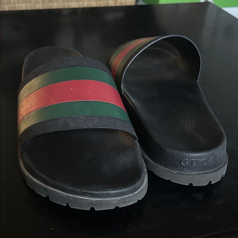 Mens Gucci slides size 11